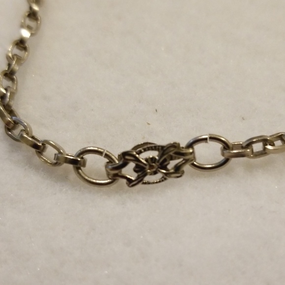 Silver Color Filigree Teardrop Costume Necklace - Picture 7 of 8